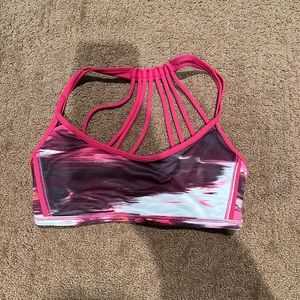 Lululemon sports bra size 4